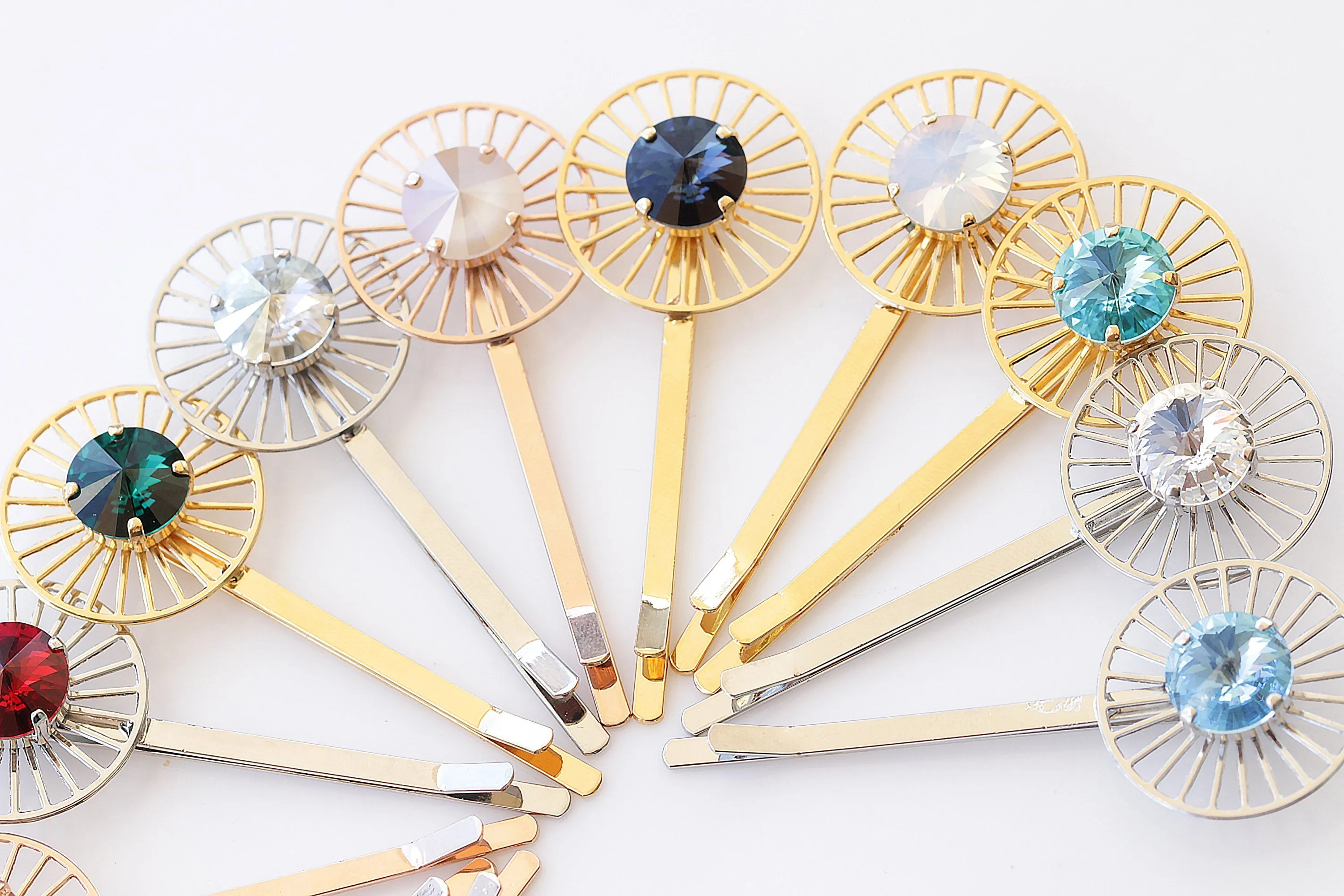 COLORFUL BOBBY PINS