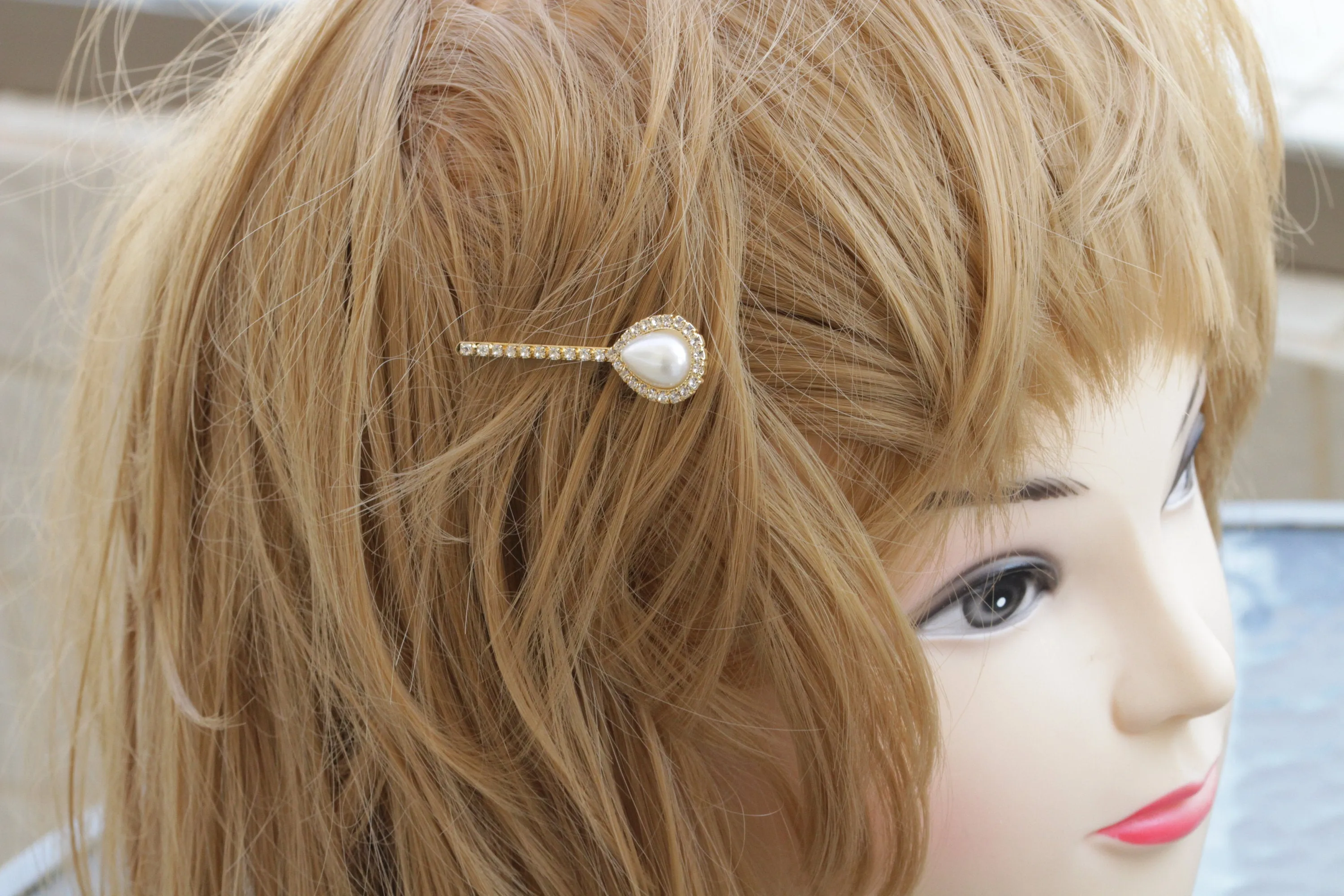 PEARL BOBBY PINS